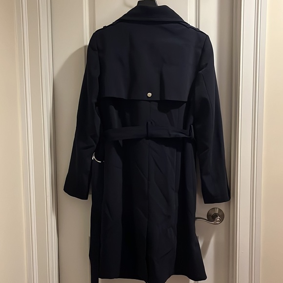Navy Trench coat. - Picture 5 of 6